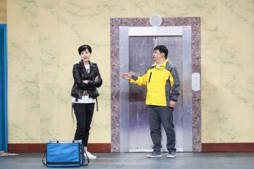 ‘爱游戏(ayx)中国官方网站’
吴磊咋那么优秀?衬衫配棒球服也那么帅气 一般人可穿不来!(图6) 爱游戏(ayx)中国官方网站