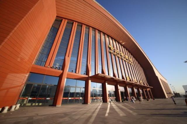 周杰伦、李晨等明星的篮球水平到底怎么样?中国篮球名宿来揭秘|ayx官网(图4) 爱游戏(ayx)中国官方网站