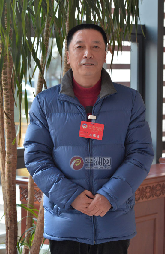 ayx官网_IU《二十三》导演公开MV制作过程 疑似回答争议(图1) 爱游戏(ayx)中国官方网站