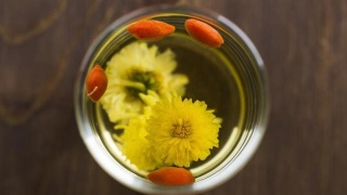 石龙镇开展农村“垃圾分类”集中宣传活动‘ayx官方网站’(图2) 爱游戏(ayx)中国官方网站