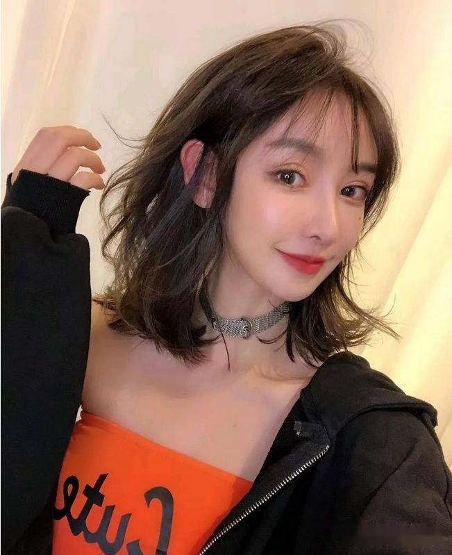 “ayx官方网站”
2020最新盛行“不长不短”发型(图34)