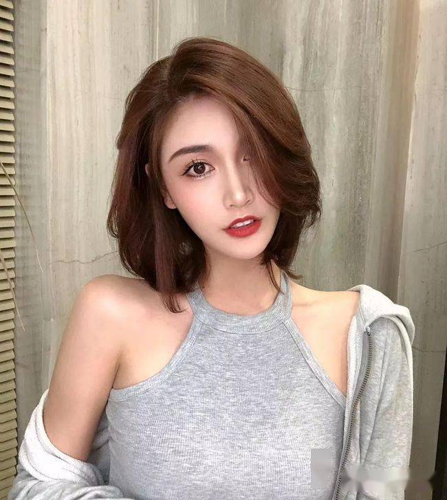 “ayx官方网站”
2020最新盛行“不长不短”发型(图39)