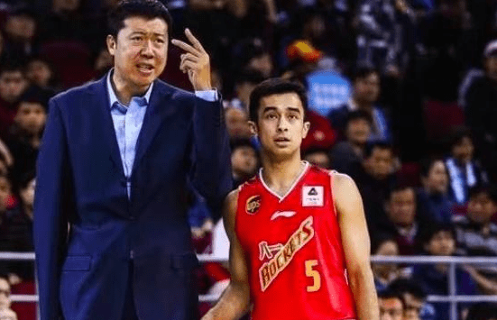 【ayx官方网站】
中国男篮8冠王遣散在即!全队退役!5大球星遭哄抢 广东该脱手了(图6) 【ayx官方网站】
中国男篮8冠王遣散在即!全队退役!5大球星遭哄抢 广东该脱手了(图6)